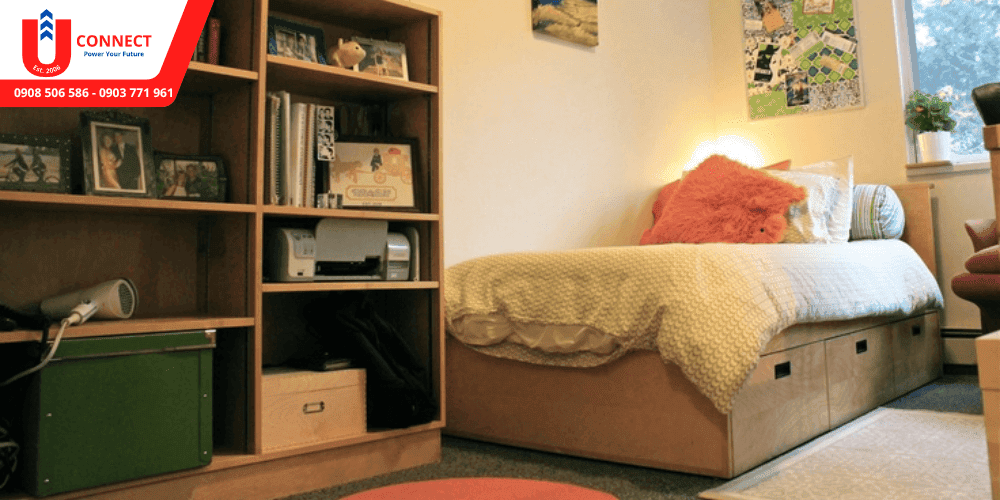 Ngoài ra trường còn có ký túc xá và homestay cho sinh viên lựa chọn ( chỉ có khuôn viên Burnaby là có kí túc xá nằm trong khuôn viên trường).